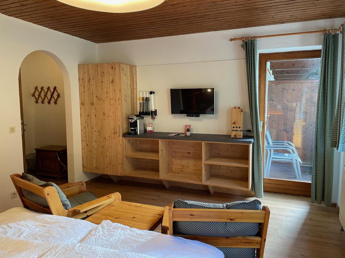 Apartpension Barenwirt Leutasch Exterior photo